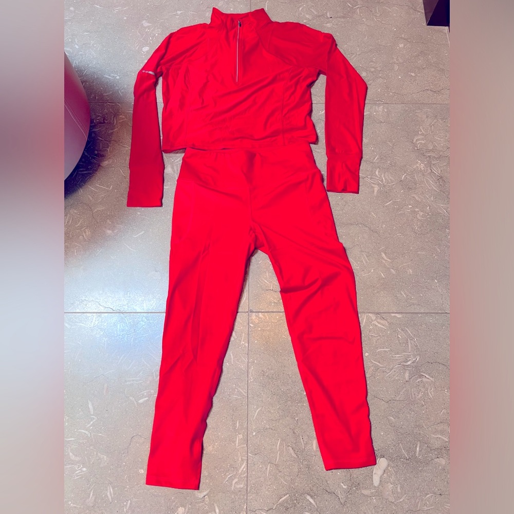 DSG leggings and lightweight jacket with thumbholes